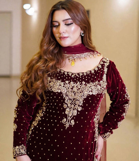 Aneela’s Velvet Sequins 3-Piece Unstitched Suit